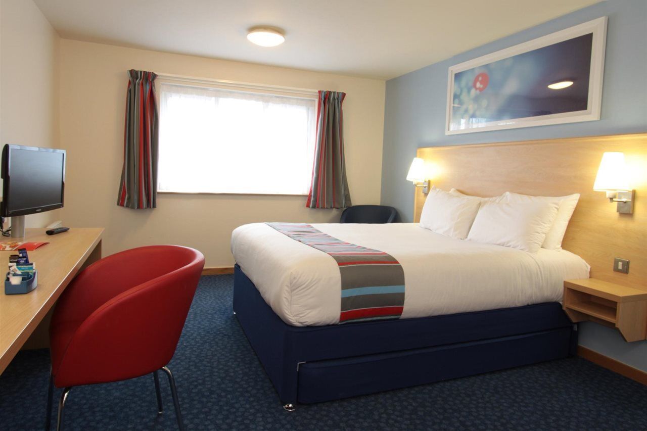 Travelodge Southampton Central Exterior foto